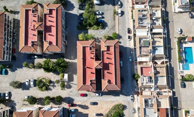 Reventa - Apartamento -
Torrevieja - El Chaparral