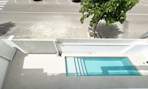 Obra nueva - Independiente / Villa -
Torre de la Horadada