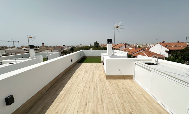 Obra nueva - Independiente / Villa -
Torre de la Horadada