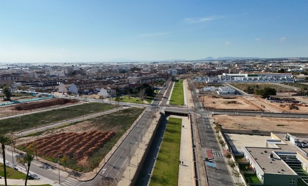 Obra nueva - Bungalow alto -
Pilar de la Horadada