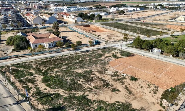 Obra nueva - Bungalow alto -
Pilar de la Horadada