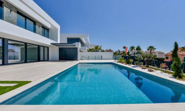 Obra nueva - Independiente / Villa -
Finestrat