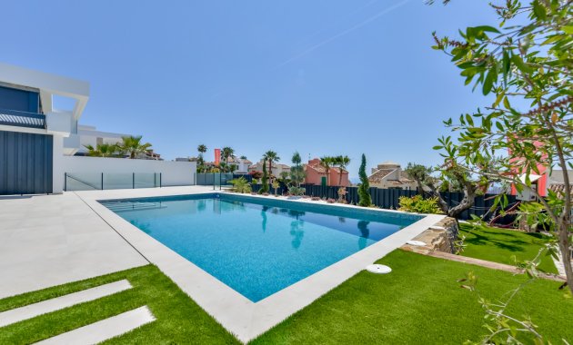 Obra nueva - Independiente / Villa -
Finestrat