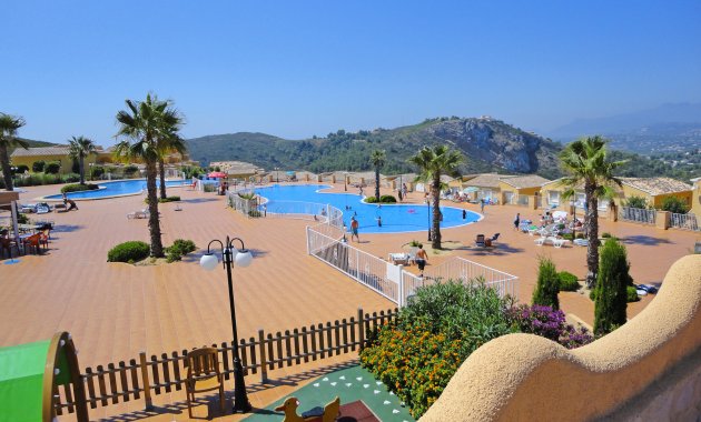 Obra nueva - Apartamento -
Benitachell