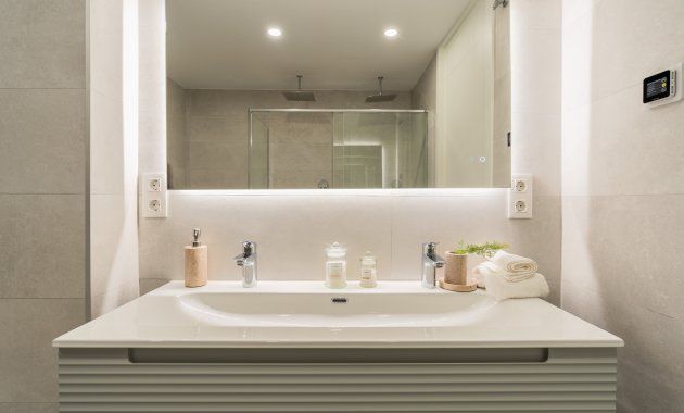 Obra nueva - Casa adosada -
La Nucía