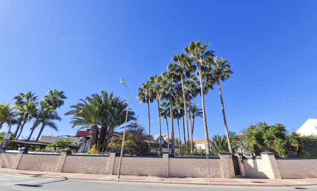 Neue Gebäude - Freistehend / Villa -
San Pedro del Pinatar - San Pedro Del Pinatar