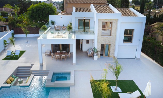 Obra nueva - Independiente / Villa -
Orihuela Costa