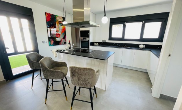 Obra nueva - Independiente / Villa -
Torrevieja