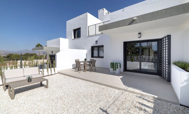 Obra nueva - Adosado -
Busot