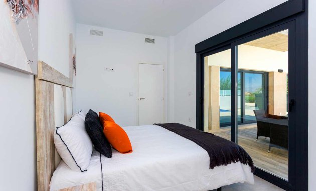 Obra nueva - Independiente / Villa -
Daya Nueva