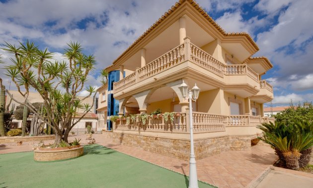 Reventa - Independiente / Villa -
Orihuela Costa - Orihuela