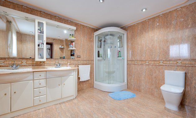 Reventa - Independiente / Villa -
Orihuela Costa - Orihuela