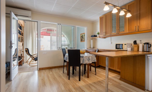 Reventa - Casa adosada -
Torrevieja - La Siesta