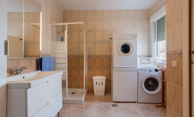 Reventa - Casa adosada -
Torrevieja - La Siesta