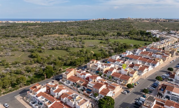 Reventa - Casa adosada -
Torrevieja - La Siesta