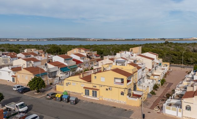 Reventa - Casa adosada -
Torrevieja - La Siesta