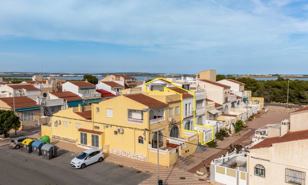 Reventa - Casa adosada -
Torrevieja - La Siesta