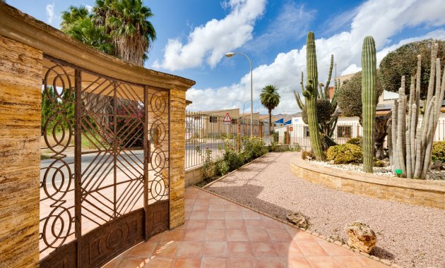 Revente - Détaché / Villa -
Orihuela Costa - Orihuela