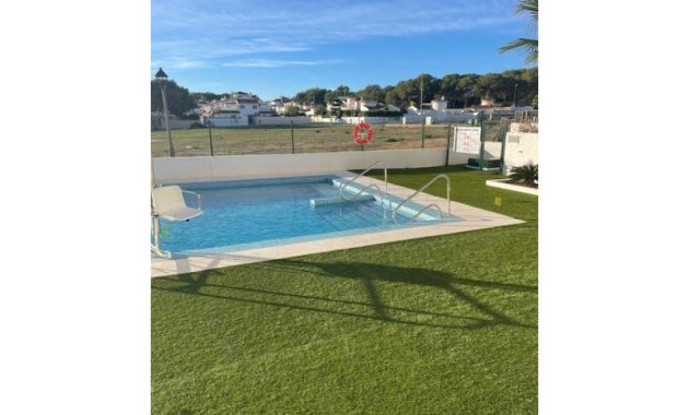 Resale - Apartment -
Pilar de la Horadada - Mil Palmeras