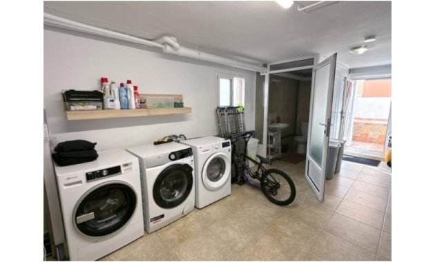 Herverkoop - Vrijstaande woning / Villa -
Algorfa