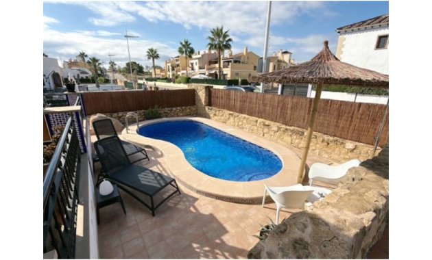 Herverkoop - Vrijstaande woning / Villa -
Algorfa