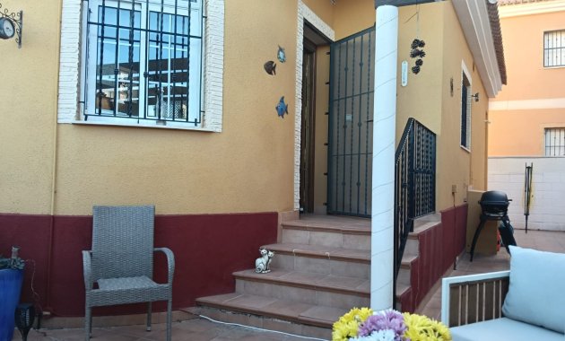 Resale - Detached House / Villa -
Los Montesinos - La Herrada