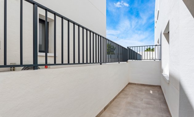 Resale - Apartment -
San Miguel de Salinas - Costa Blanca South