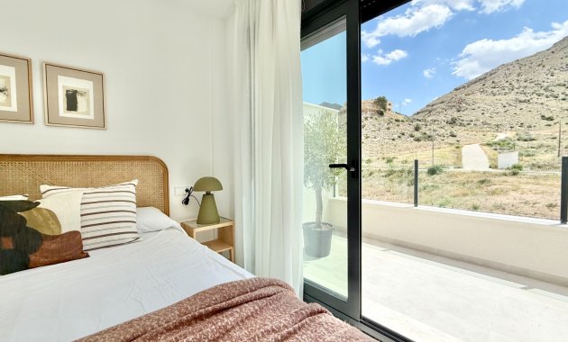 Obra nueva - Bungalow alto -
Cox