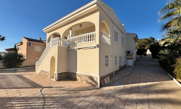 Resale - Detached House / Villa -
Ciudad Quesada - Rojales - La Fiesta