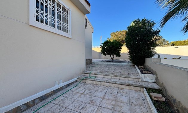 Resale - Detached House / Villa -
Ciudad Quesada - Rojales - La Fiesta