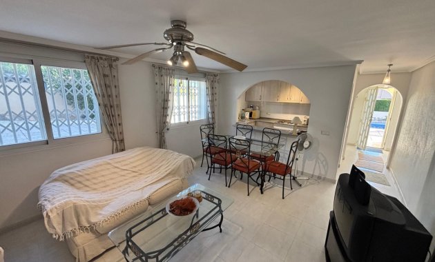 Resale - Detached House / Villa -
Ciudad Quesada - Rojales - La Fiesta