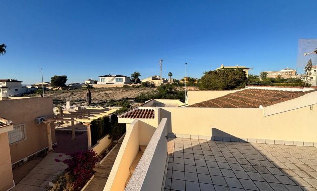 Resale - Detached House / Villa -
Ciudad Quesada - Rojales - La Fiesta