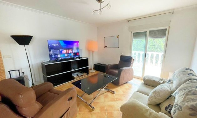 Herverkoop - Finca   -
Daya Vieja