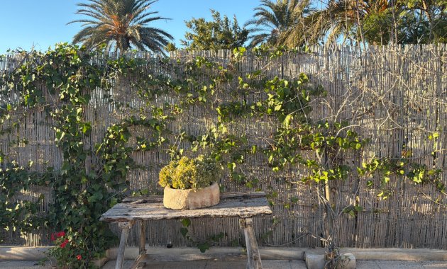 Herverkoop - Geschakelde Villa -
Dolores