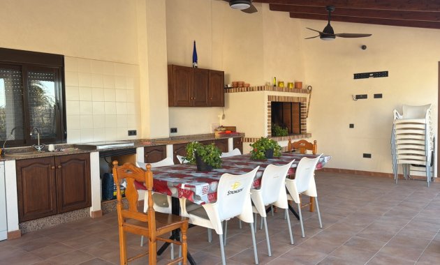 Herverkoop - Geschakelde Villa -
Dolores