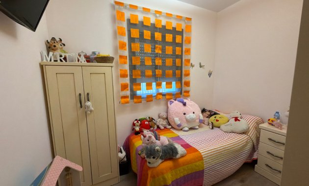 Herverkoop - Geschakelde Villa -
Dolores