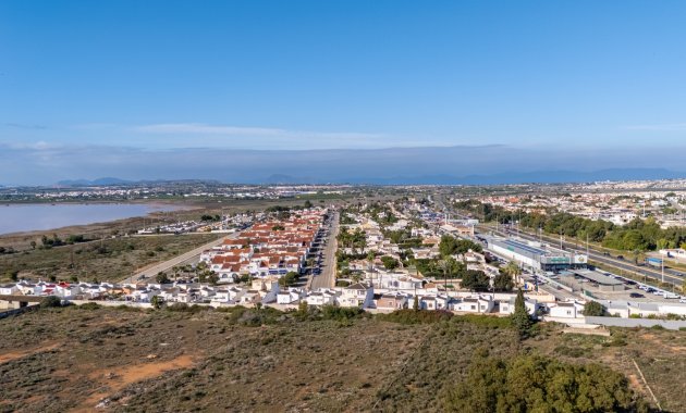 Herverkoop - Vrijstaande woning / Villa -
Torrevieja - Urbanización San Luis