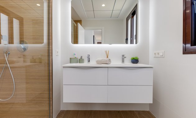 Obra nueva - Independiente / Villa -
Finestrat