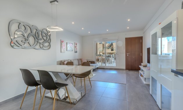 Reventa - Bungalow - Planta Baja -
Torrevieja - Aguas Nuevas