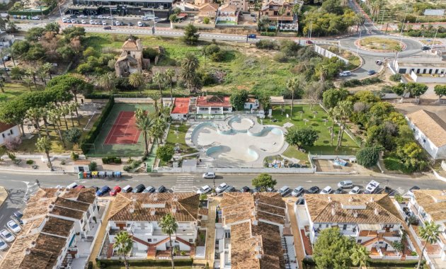 Reventa - Casa adosada -
Torrevieja - Lago Jardin