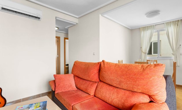 Reventa - Apartamento -
Torrevieja - El Molino