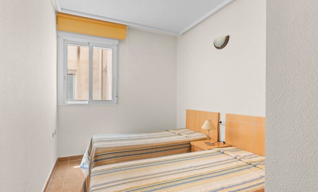 Reventa - Apartamento -
Torrevieja - El Molino