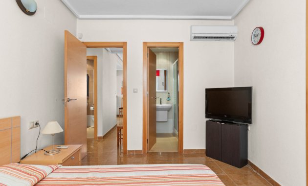 Reventa - Apartamento -
Torrevieja - El Molino