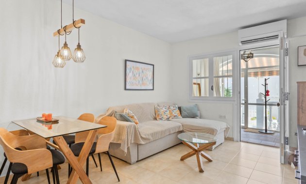 Reventa - Bungalow - Planta Baja -
Torrevieja - Lago Jardin