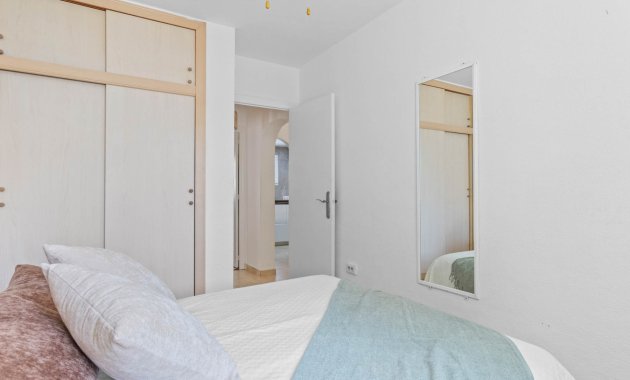 Reventa - Bungalow - Planta Baja -
Torrevieja - Lago Jardin