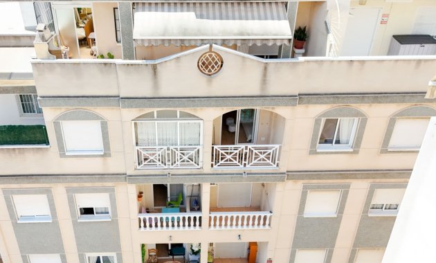 Reventa - Apartamento -
Torrevieja