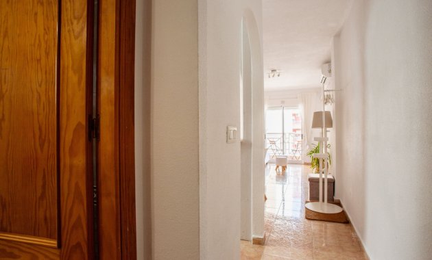 Reventa - Apartamento -
Torrevieja