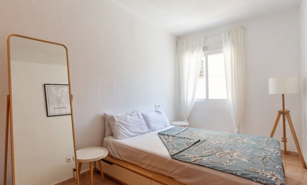 Reventa - Apartamento -
Torrevieja