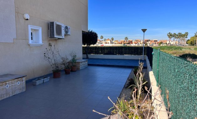 Herverkoop - Appartement -
Guardamar del Segura - El Raso