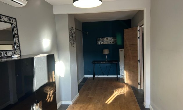 Herverkoop - Rijwoning -
Benejúzar